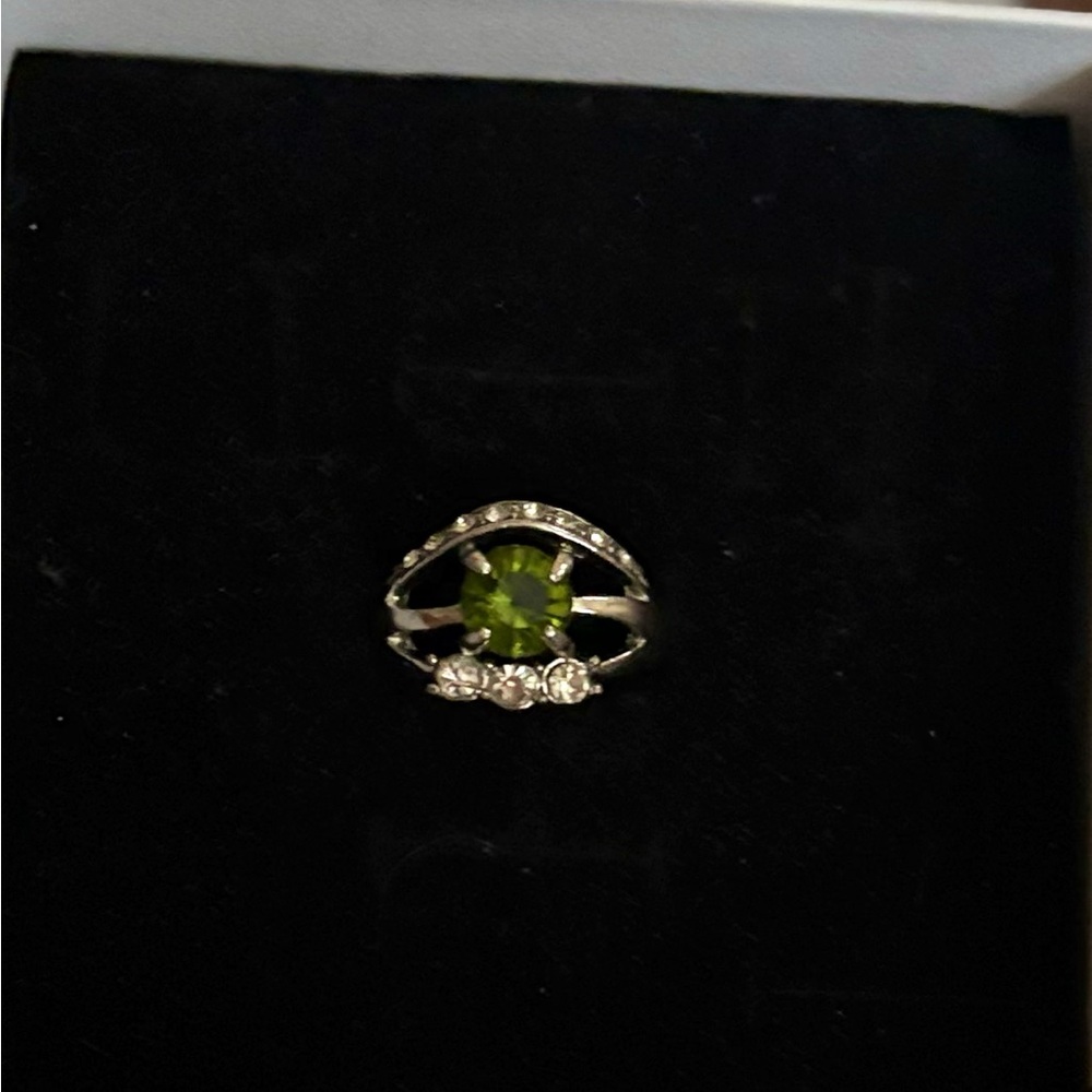Vintage Peridot Stone Ring